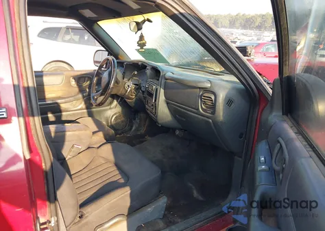 2003 Chevrolet S-10 Ls from USA, damaged, VIN 1GCCS14X638177534